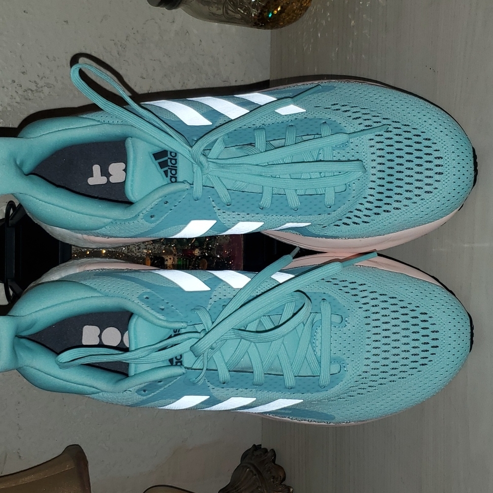 SOLD☆Adidas solar glide  athletic shoes. NWOT - Picture 6 of 9